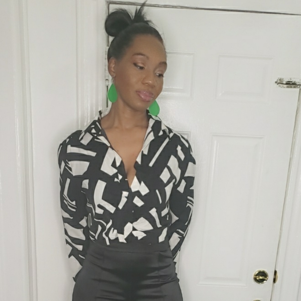 Mezmorized Cropped Top